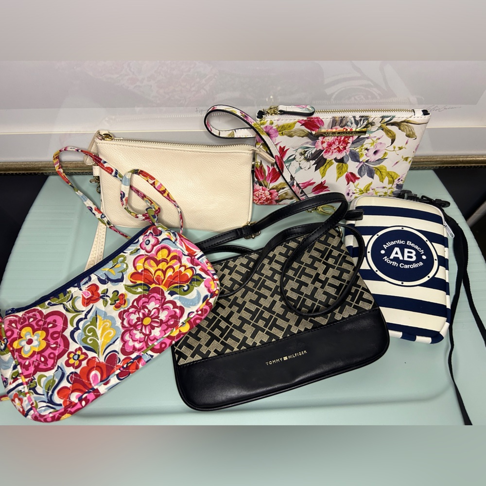 Bundle of (5) mini bags / wristlets - Vera Bradley, Steve Madden, Tommy Hilfiger